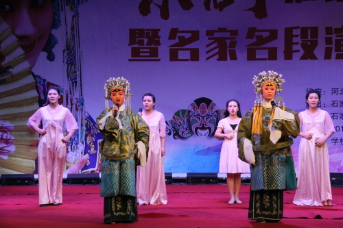 京劇社谷源琪、冀穎慧、孫新媛等演唱傳統(tǒng)京劇《穆桂英掛帥》選段