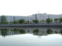 江漢藝術(shù)職業(yè)師范學(xué)院2023年學(xué)費(fèi)、收費(fèi)多少