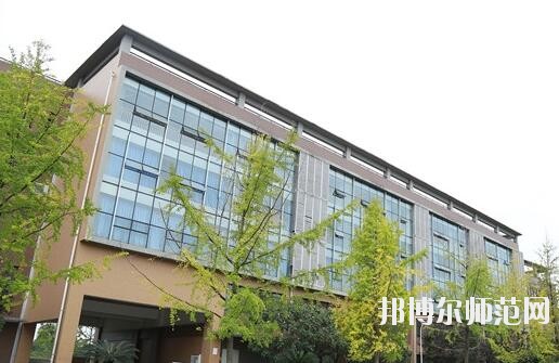 郫縣友愛職業(yè)技術(shù)幼兒師范學(xué)校2018年報名條件、招生對象