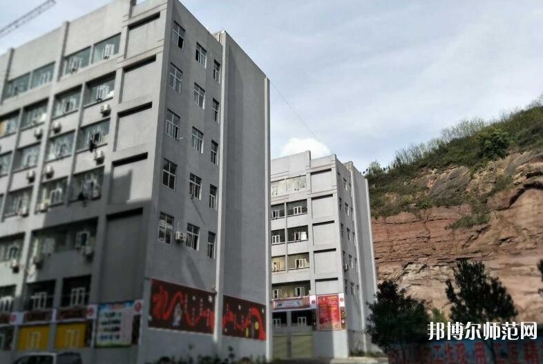 達州全星職業(yè)技術(shù)幼兒師范學校2019年報名條件、招生對象