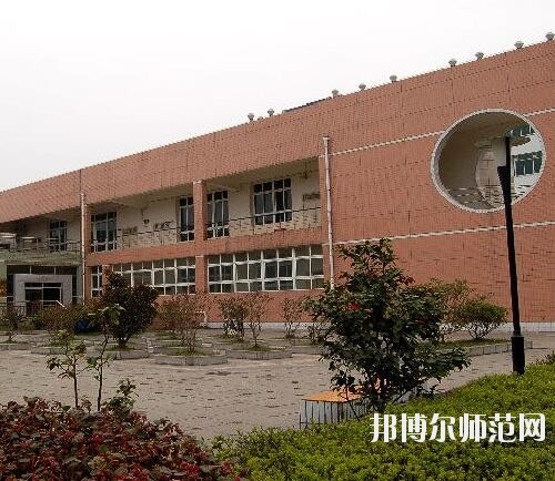 貴州民族大學(xué)幼師中專部2023年報(bào)名條件、招生要求、招生對象