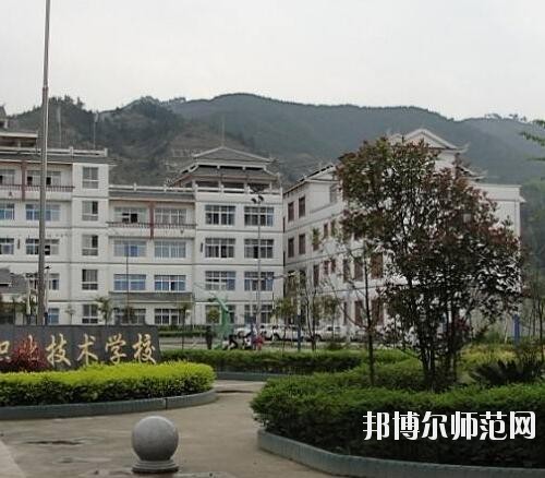 黎平中等幼兒師范職業(yè)技術學校2023年報名條件、招生要求、招生對象