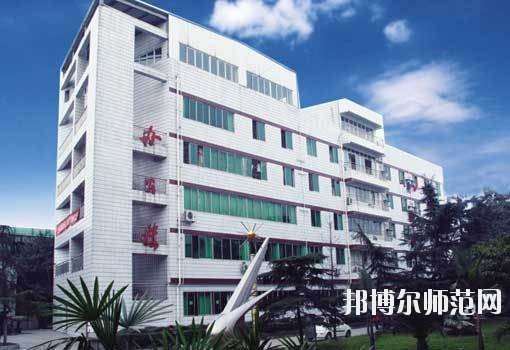 成都實(shí)驗商貿(mào)幼兒師范管理學(xué)校2020年報名條件、招生要求、招生對象