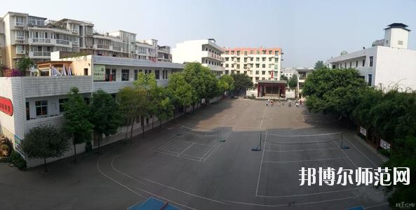 天府新區(qū)成人中等專業(yè)幼兒師范學校2020年報名條件、招生要求、招生對象