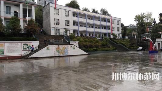 萬源第二職業(yè)高級幼兒師范中學(xué)2020年報名條件、招生要求、招生對象
