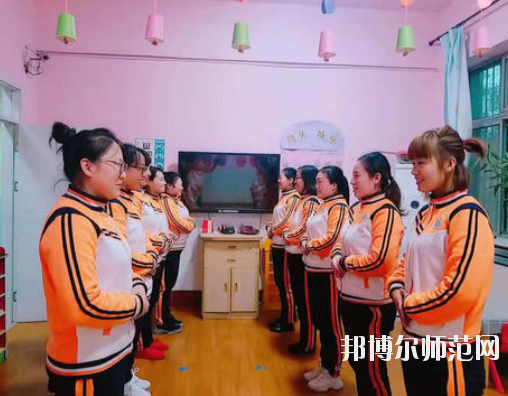湛江2020年學校讀幼師學校什么專業(yè)最好