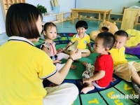 六盤水2021年幼師學校中專升大?？际裁? /><b>六盤水2021年幼師學校中專升大專考什么</b><span>2020-10-16 15:18</span><p>隨著國家二胎政策的開放，但由于家長對孩子的重視，幼師專業(yè)在近年來飛速發(fā)展，雖然人才緊缺，社會對幼兒教師專業(yè)越來越嚴格，無</p></a></li>
            <li><a href=