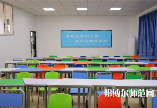 重慶安全技術(shù)幼兒師范職業(yè)學(xué)院2023年學(xué)費、收費多少 
