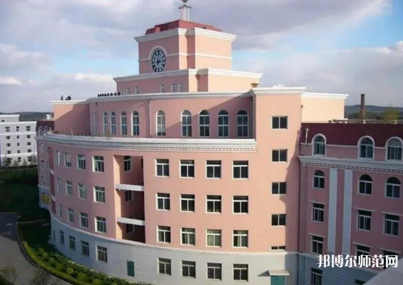 長春大學(xué)師范學(xué)院西校區(qū)2023年學(xué)費、收費多少