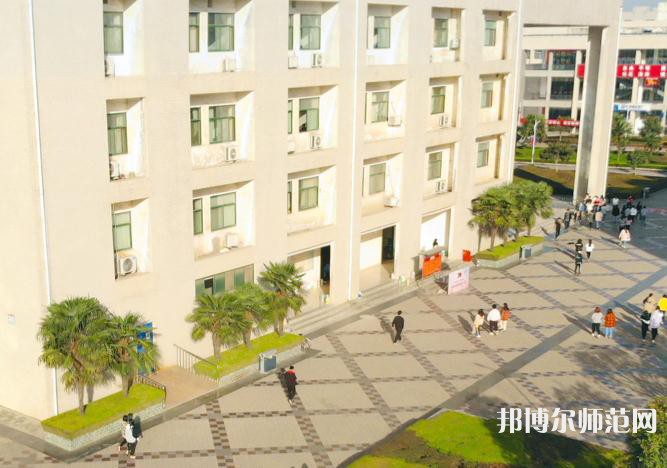 寶雞職業(yè)技術(shù)師范學(xué)院2023年學(xué)費(fèi)、收費(fèi)多少