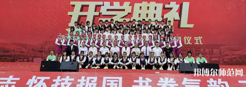 云南現(xiàn)代職業(yè)技術(shù)師范學(xué)院2023年報(bào)名條件、招生要求、招生對(duì)象