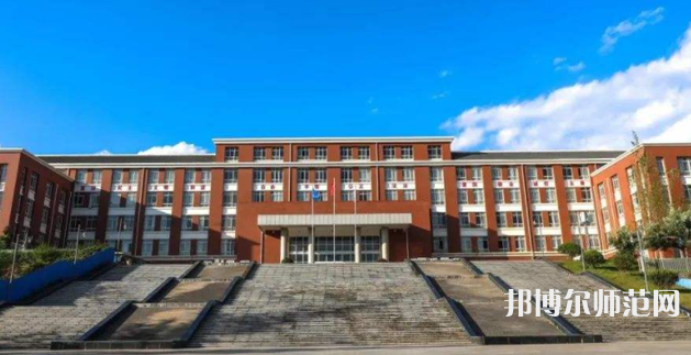 云南大學滇池師范學院楊林校區(qū)2023年報名條件、招生要求、招生對象