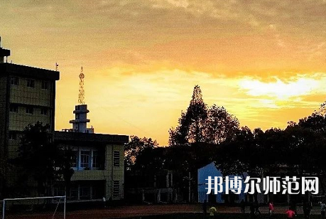 黃岡師范學(xué)院2023年報名條件、招生要求、招生對象