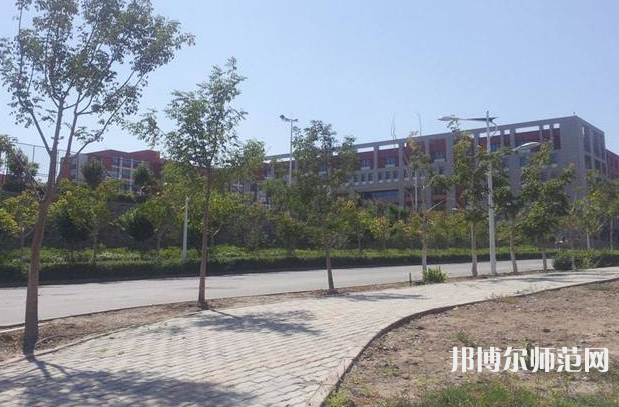 烏魯木齊職業(yè)師范大學2023年報名條件、招生要求、招生對象