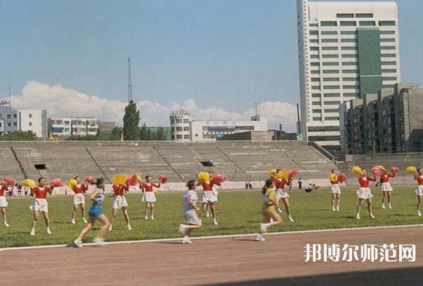 烏魯木齊職業(yè)師范大學2023年報名條件、招生要求、招生對象