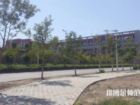 烏魯木齊職業(yè)師范大學(xué)2023年報(bào)名條件、招生要求、招生對(duì)象