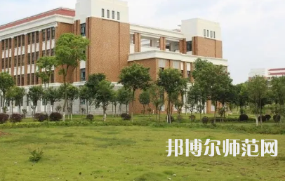 2023年贛州師范高等?？茖W(xué)校是民辦大學(xué)還是公辦