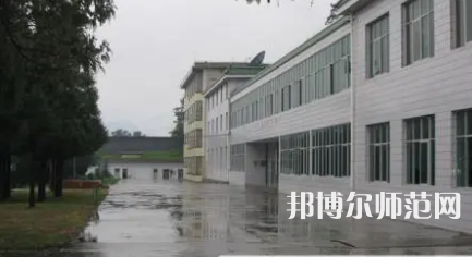 2023年四川彝文幼兒師范學(xué)校報(bào)名條件、招生對(duì)象
