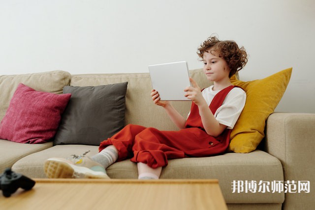 滇西科技師范學(xué)院介紹、地址