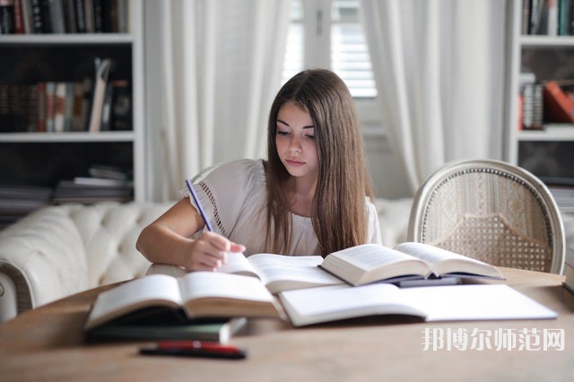 新疆大學(xué)師范學(xué)院南校區(qū)介紹、地址