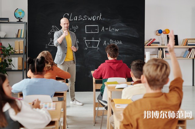 云南經(jīng)貿(mào)外事職業(yè)師范學(xué)院介紹、地址